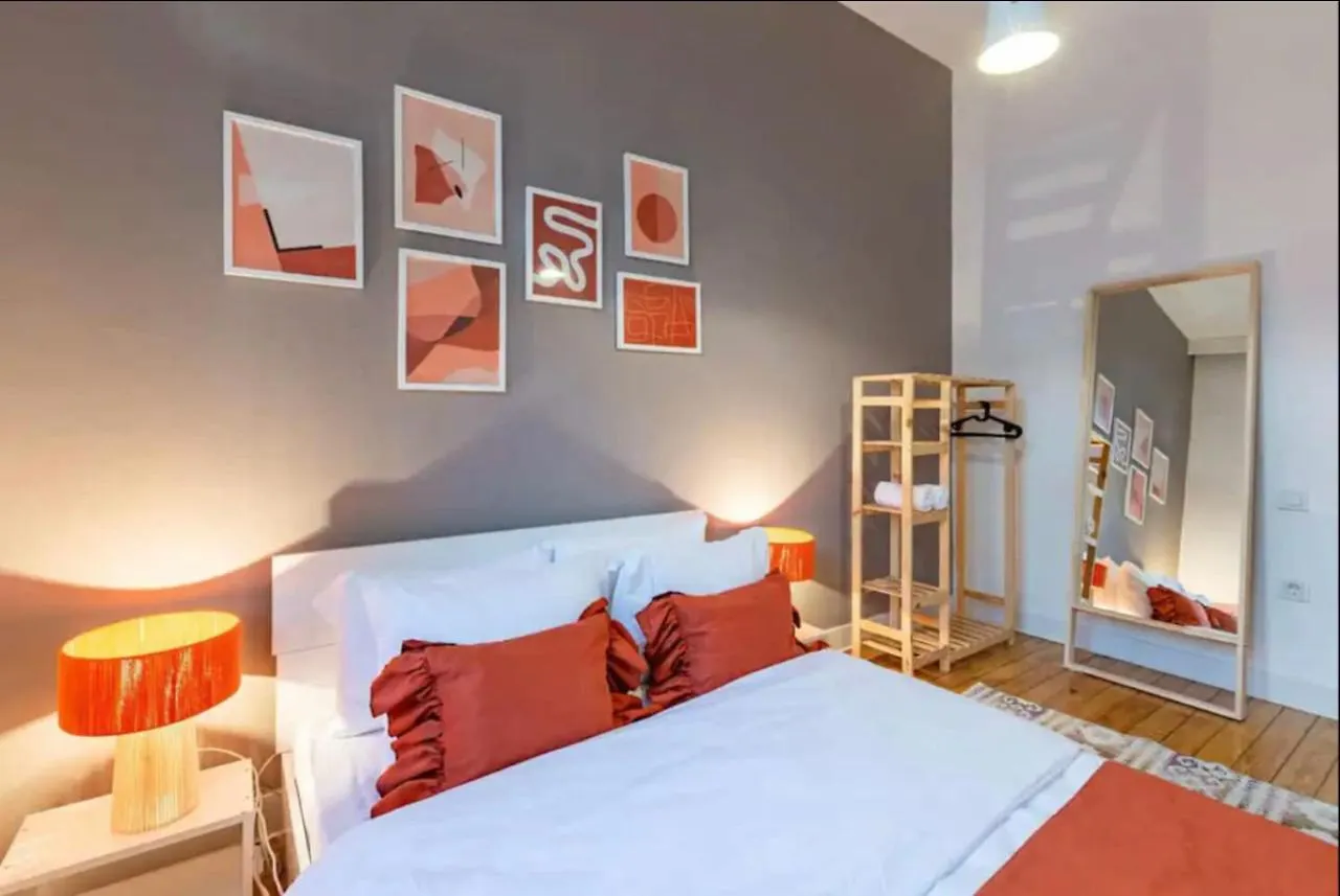 Апартаменты Renovated Art Deco Charm In The Heart Of Nisantasi Стамбул
