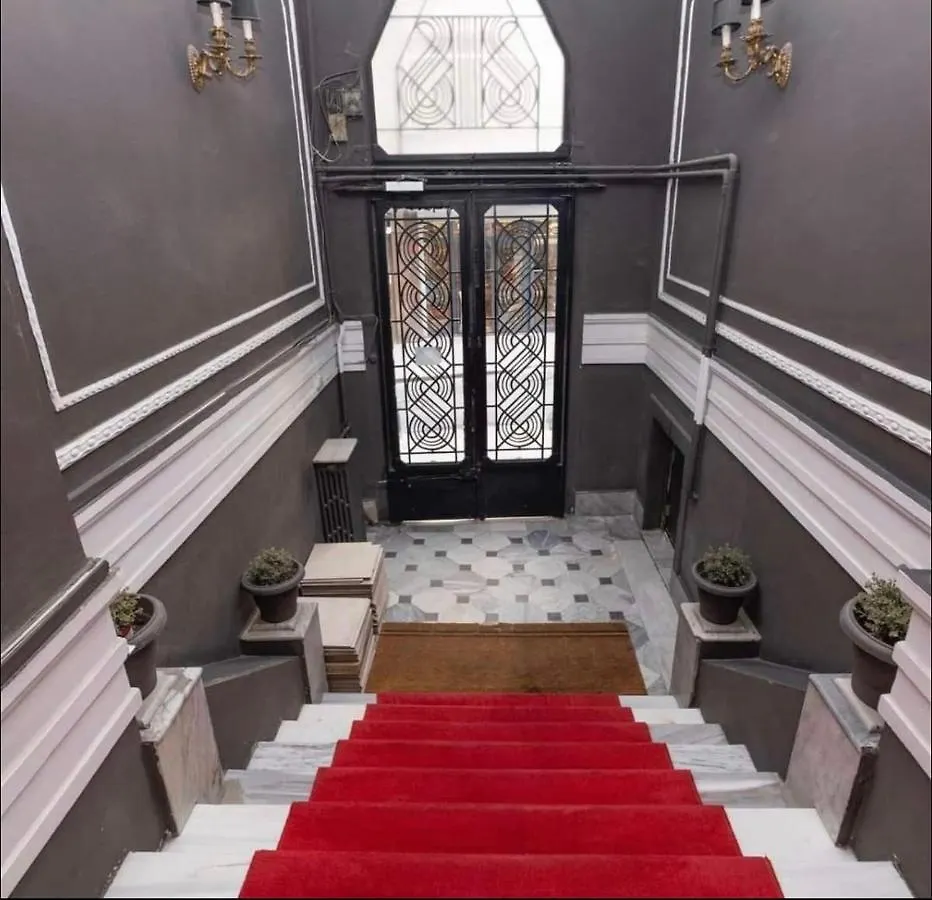 Апартаменты Renovated Art Deco Charm In The Heart Of Nisantasi Стамбул